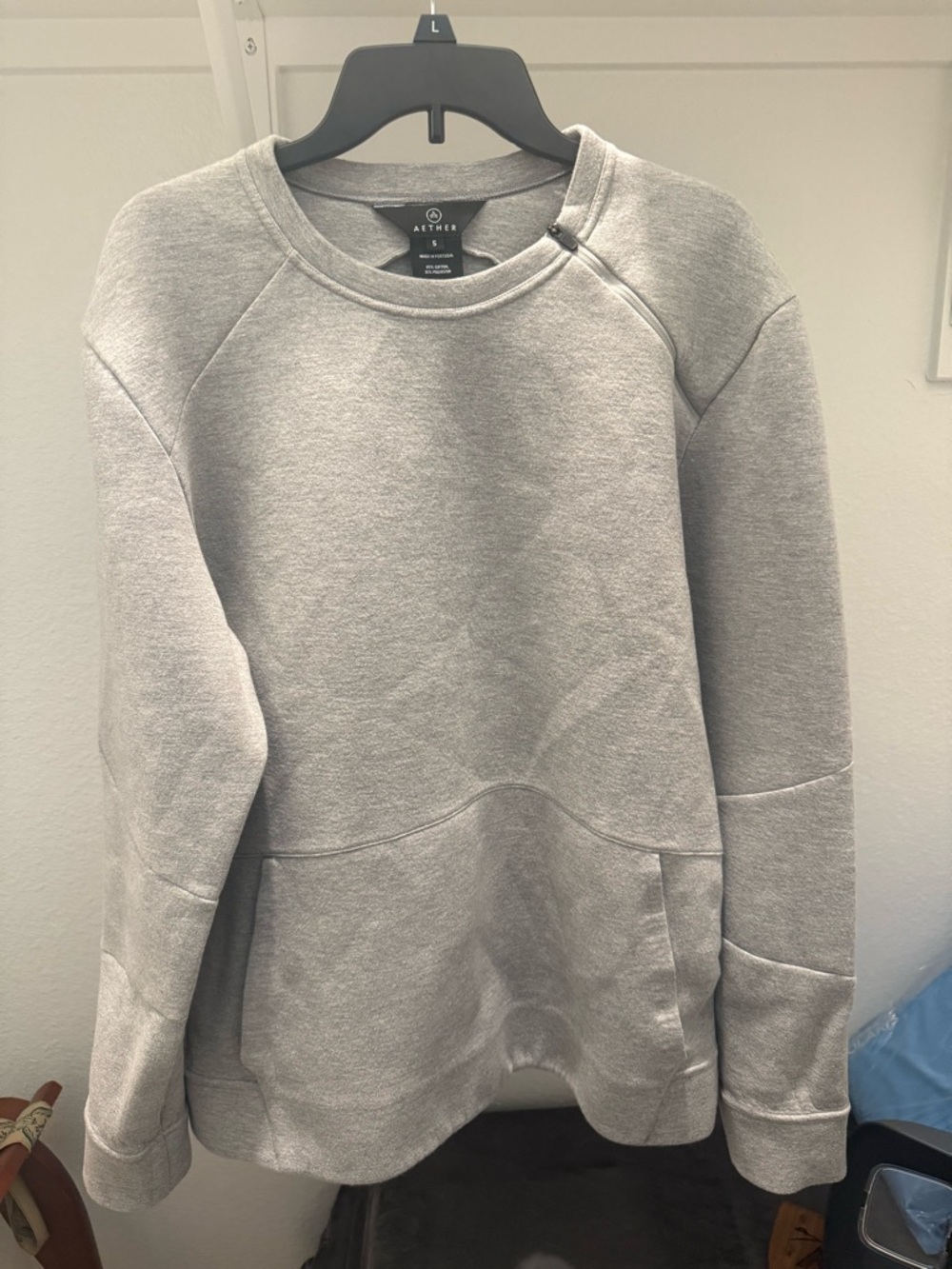 Aether sweatshirt gray size 5